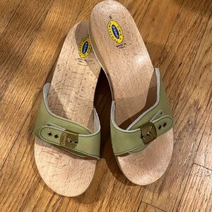 Dr. Scholl’s green classic clog.